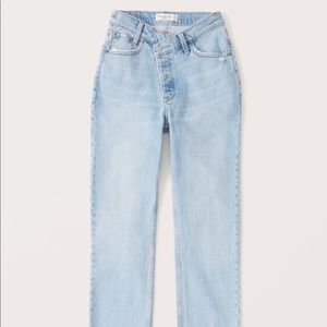 Abercrombie Curve Love High Rise Dad Jean
